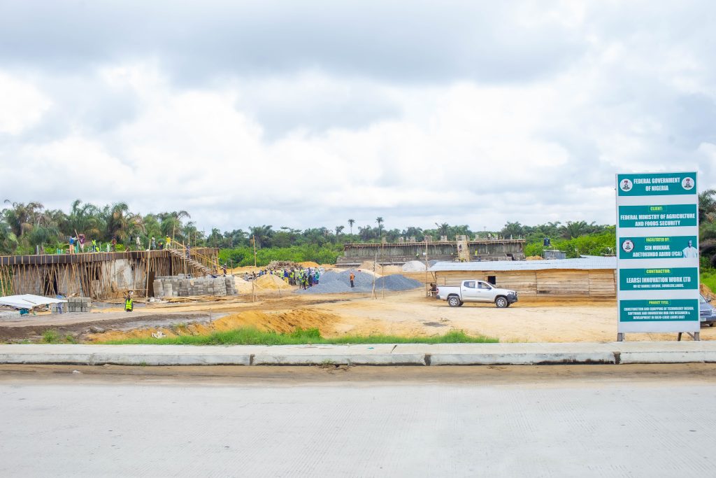 Senator Abiru Inspects Project in Ibeju Lekki